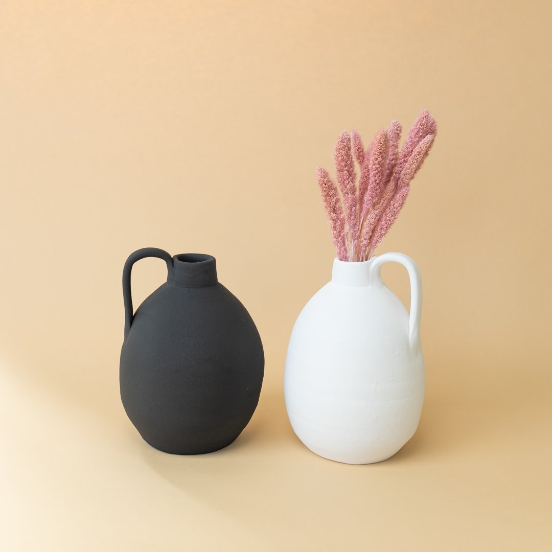 Handgefertigte Keramikvase mit Henkel – 25cm – Schwarz/Weiß – Hergestellt in Portugal